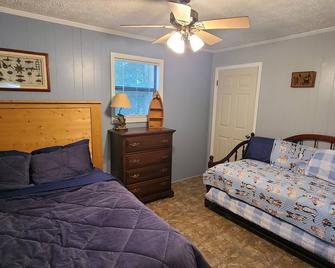 Cozy Cabin near Pickwick Lake - Savannah