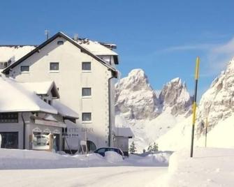 Hotel Col di Lana - Canazei - Rakennus