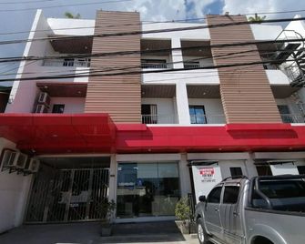 OYO 869 Jnv Dream Hotel - Subic - Budova