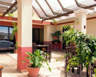 City Hotel - Cochabamba - Patio