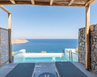 Radisson Blu Euphoria Resort, Mykonos - Kalafati - Басейн