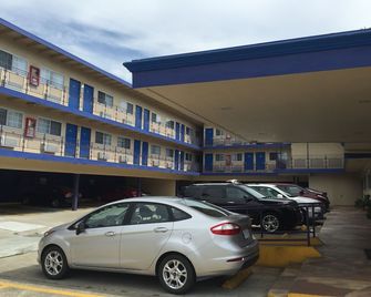 Surf Motel - São Francisco