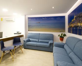 Hostal Costa Blanca - Ibiza-Stadt - Wohnzimmer