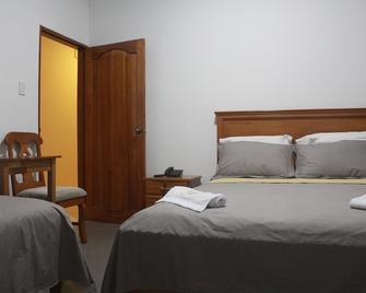 Fitzcarrald Hotel - Iquitos - Schlafzimmer
