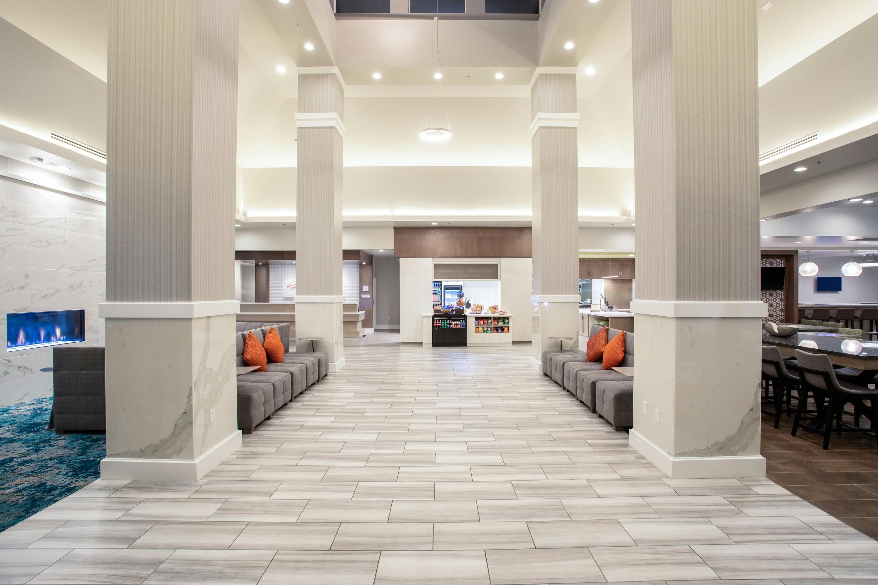 Hilton Garden Inn Las Vegas City Center - לאס וגאס - לובי