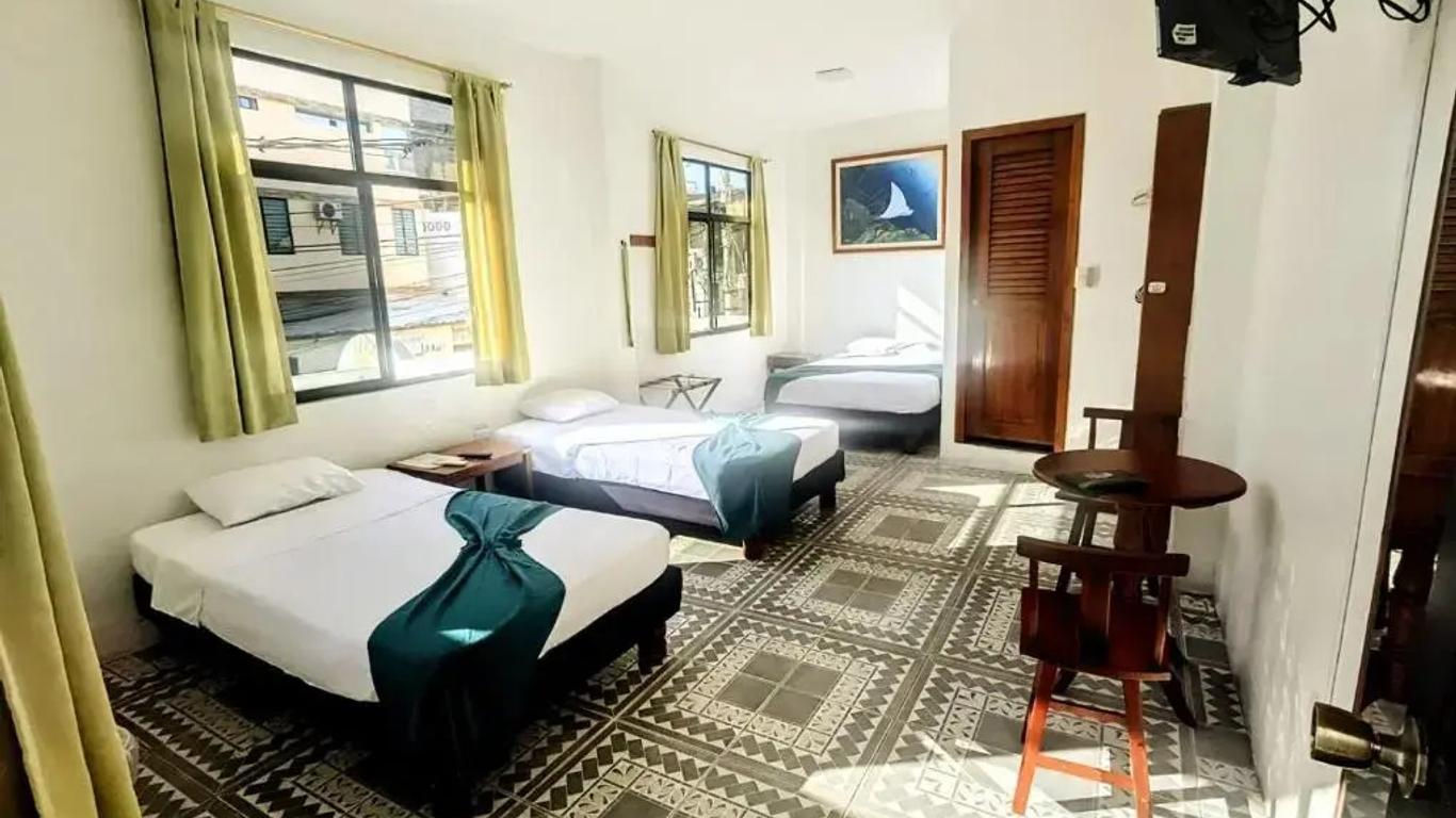 Hostal Gardner