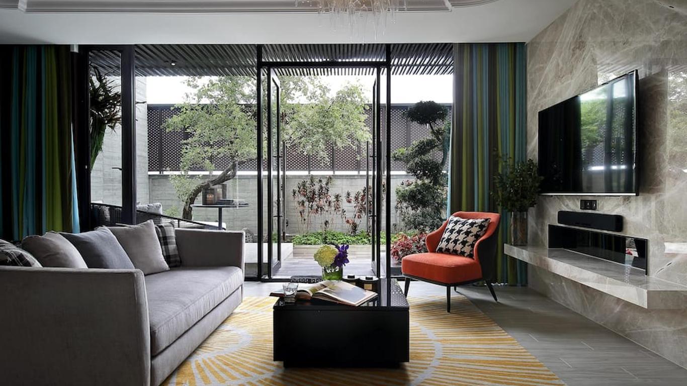 إيز موتل تايتشونغ