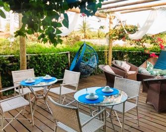 Pousada Portal dos Golfinhos - Fernando de Noronha - Patio