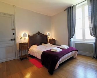 Le Jardin des Lys - Chambre d'hôte ou Appartement - La Roche-Posay