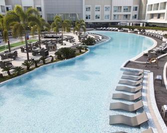 The Deltin - Daman - Piscina