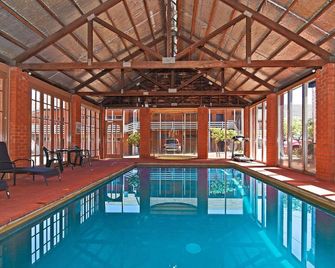 Main Lead Ballarat Motel - באלארט - בריכה