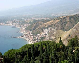I Colori del Sole - Fiumefreddo di Sicilia