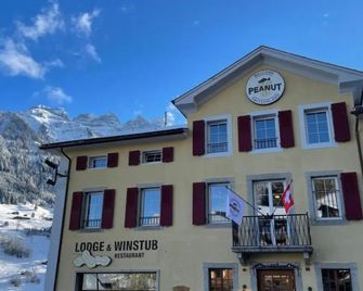 Peanut Mountain Lodge & Le Communal - Val-d'Illiez - Building