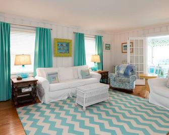 The Seashore Getaway House - Virginia Beach - Soggiorno