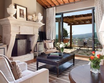 Castello di Casole, A Belmond Hotel, Tuscany - Casole d'Elsa - Living room
