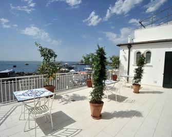 Core Amalfitano City Suites - Амальфі - Балкон
