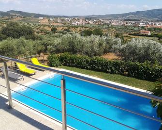 Casa das Argolas - You can click to enlarge the photo - Macedo de Cavaleiros - Piscina