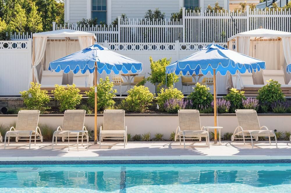 Canoe Place Inn & Cottages - Hampton Bays - Pool
