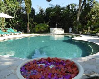 Rumah Kita Villa/hotel - Kalibaru - Pool