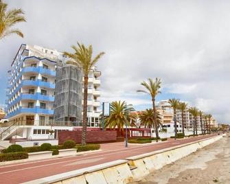 Sunday's Beach - Peníscola - Gebäude