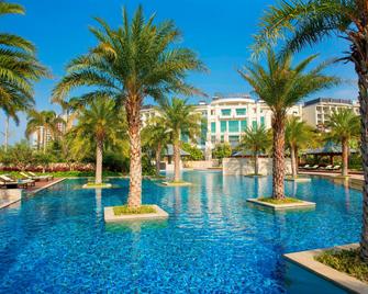 Sheraton Bailuhu Resort, Huizhou - Huizhou - Pool