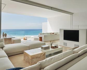 Viceroy Ocean View Apartment With Hotel Services - San José del Cabo - Living room