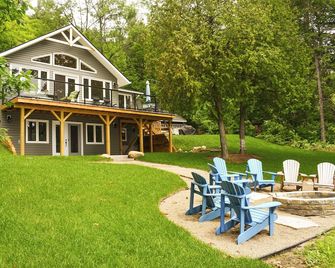 Family-Ready Waterfront, Beach, Canoes Kayaks, Dog Ok - Algonquin Highlands - Patio