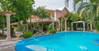 Palm Inn hotel - Port Au Prince - Pool