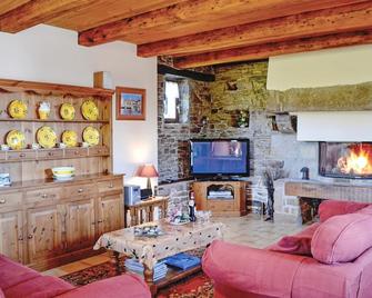 Amazing home in Pleudaniel - Pleudaniel - Sala de estar
