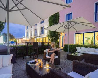 Hotel Bettstadl - Landshut - Innenhof