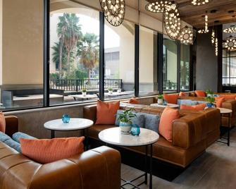 Residence Inn by Marriott Los Angeles Glendale - Ґлендейл - Лаунж