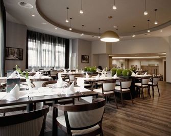 Konsum Berghotel Oberhof - Oberhof - Restaurang