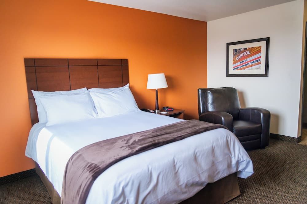 My Place Hotel - Loveland, CO