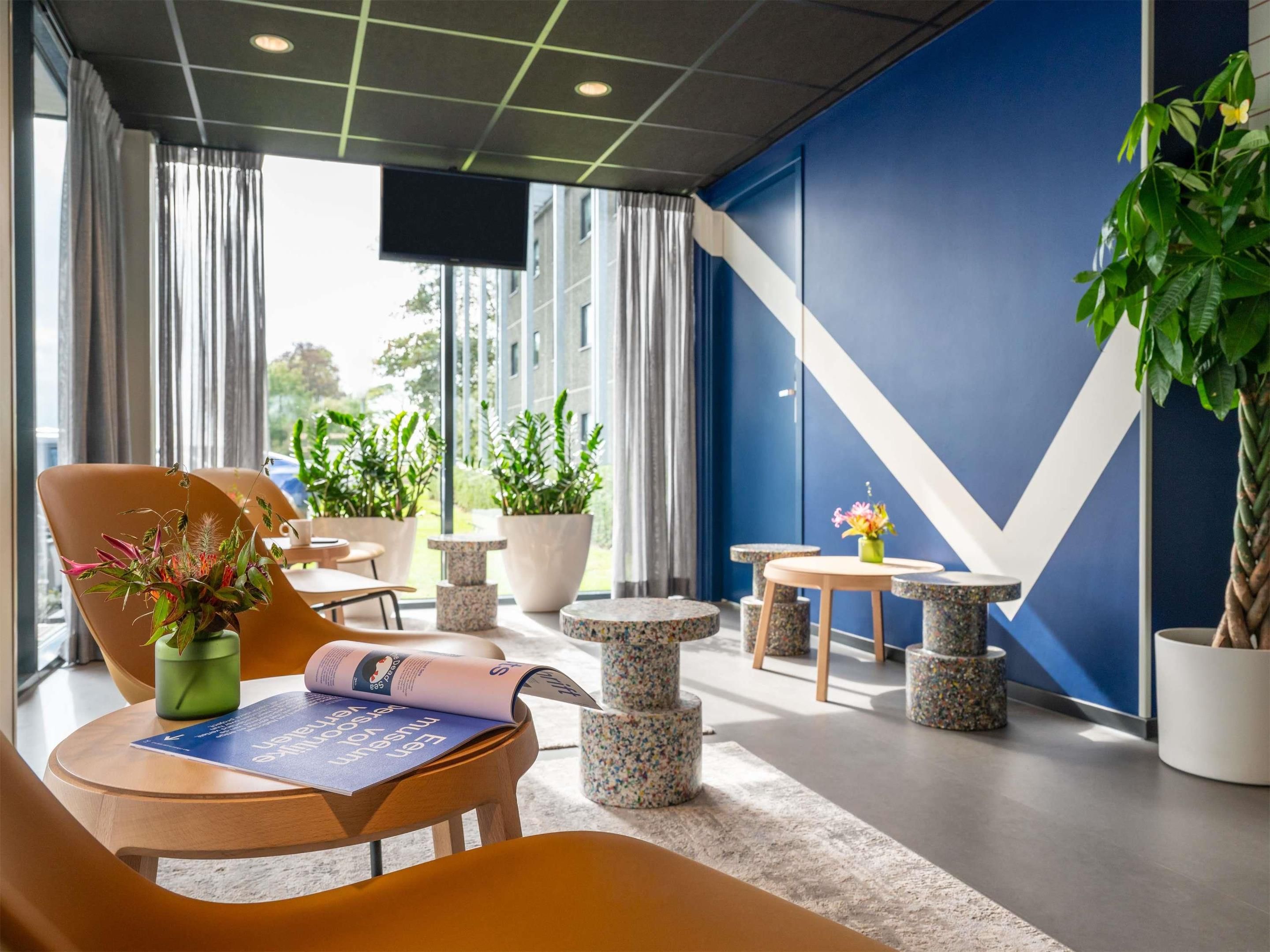 إيبيس بدجيت مطار أمستردام