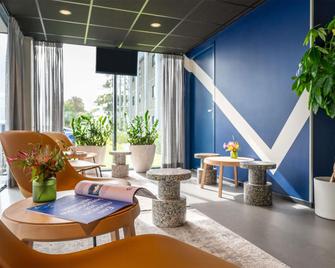 ibis budget Amsterdam Airport - Бадхуведорп - Будівля