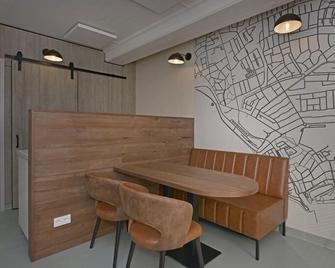 Zandpaviljoen Pier 7 - Flesinga - Comedor