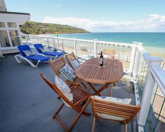 Garden Apartment On The Beach - Totland - Balcony