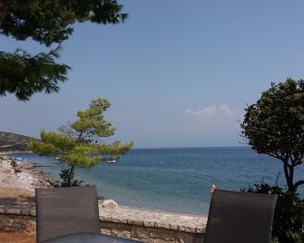Karantou summer house - Tyros - Playa