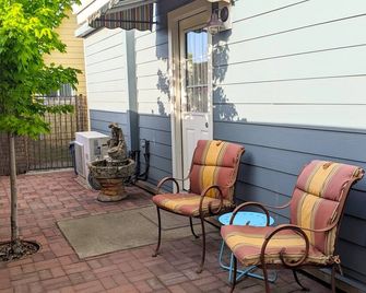Urban Art Oasis-Room w/private entrance and patio - Sacramento - Patio