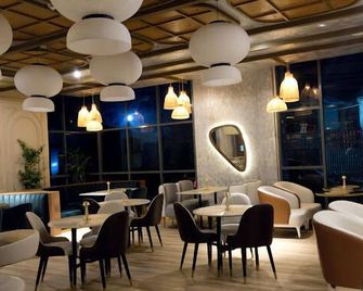 Hale Manor Exquisite - Benin City - Restaurant