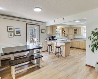 Private Black Hills Home with Corral Horses Welcome - Custer