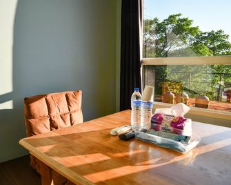 Way Young House - Ruifang District - Dining room