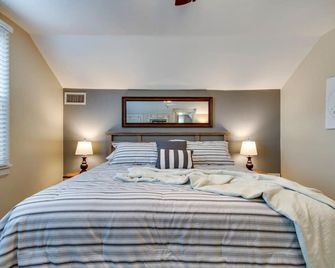 McIver's Cozy Cottage Suite Close to Downtown (Permit #11913034300) - Nashville - Habitación