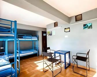 Bunkotel - Mussoorie - Bedroom