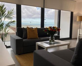 E1 Suites & Spa aparthotel style - Gym & Spa - Gibraltar - Sala de estar