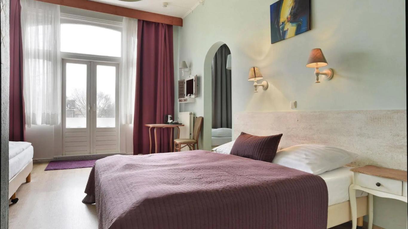 Hotel Corel