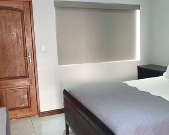 Modern & Clean Apartment in an access controlled secure estate - Lanseria - Ložnice