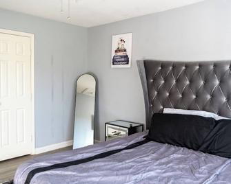 Echelon Oasis on Fleming Drive Modern Comfort & Smart Living - יוסטון - חדר שינה