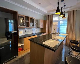 Remarkable 2-Bed Apartment Dar el Salam Tanzania - Dar Es Salaam - Kitchen