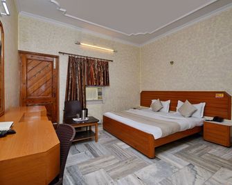 Hotel Padmini International- Sigra - Benarés - Habitación